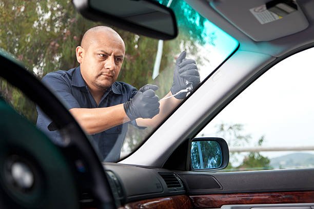 Auto Glass Repair Irvine CA - Windshield Repair & Replacement Specialist Orange County Mobile Auto Glass